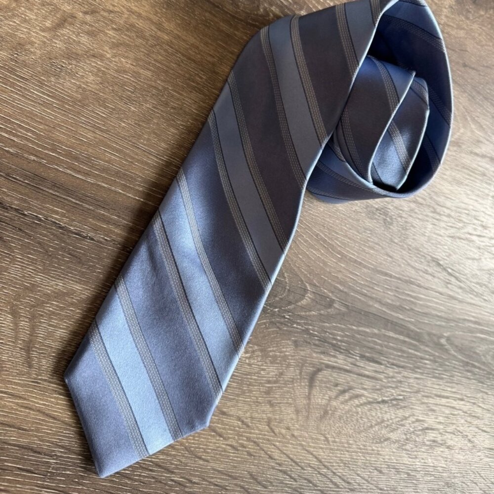 DKNY Striped Dress Designer 100% Silk Men's Neck Tie